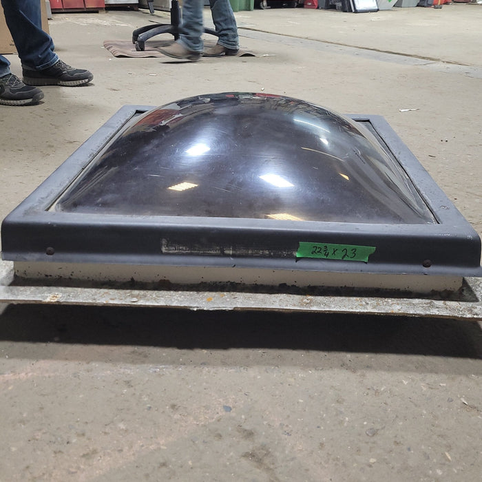 Used Skylight 30 1/2" X 30 1/2" (with inner skylight)