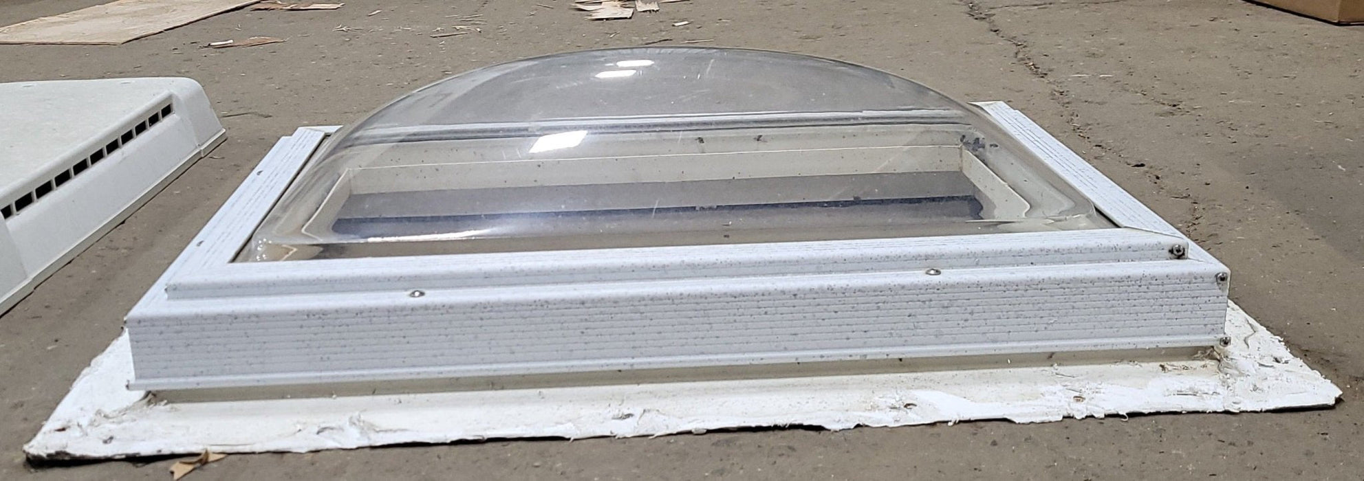 Used Skylight 31 1/2" X 23 1/2" (with inner skylight)
