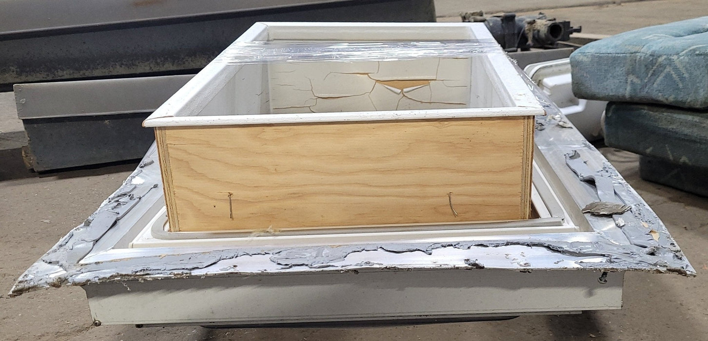 Used Skylight 31 1/4" X 23 1/2" (with inner skylight)