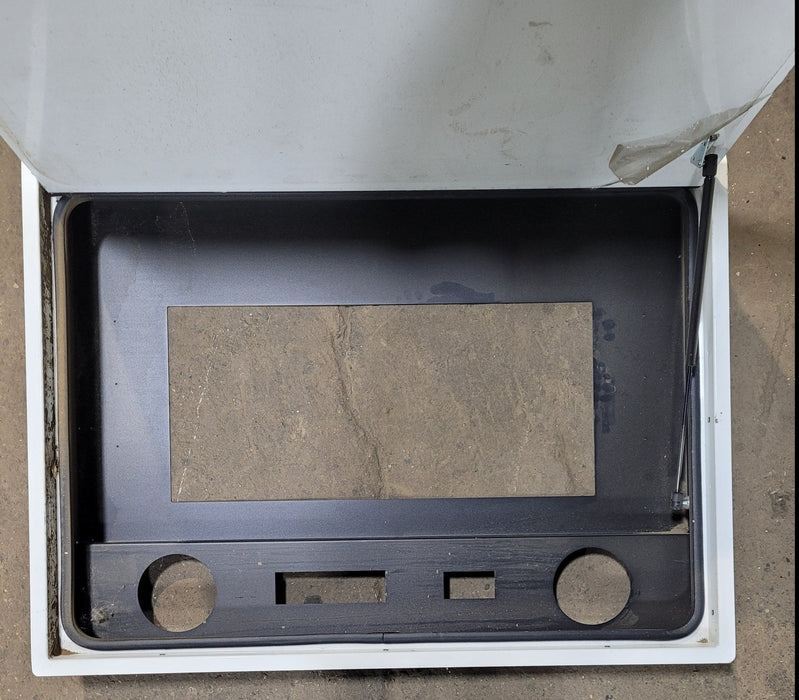 Square Cornered Entertainment Compartment with Cargo Door