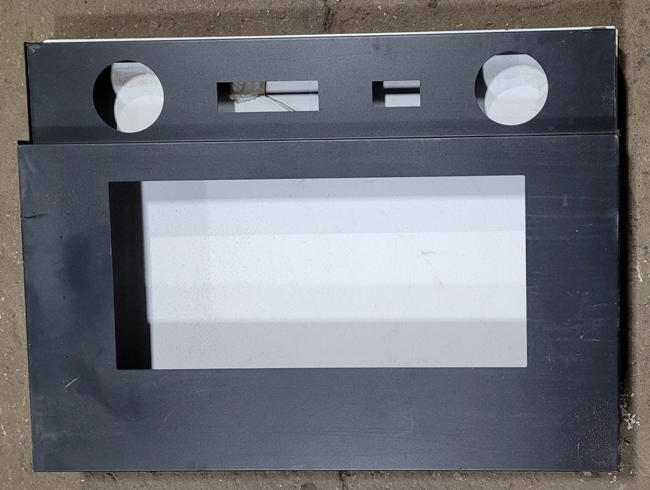 Square Cornered Entertainment Compartment with Cargo Door