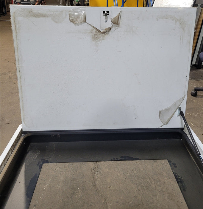 Square Cornered Entertainment Compartment with Cargo Door