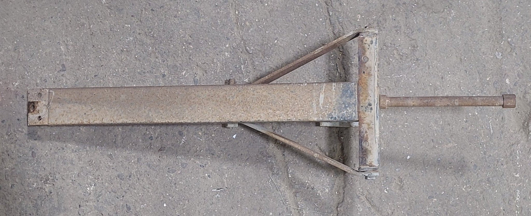 Used Stabilizer Jack | Single - Young Farts RV Parts