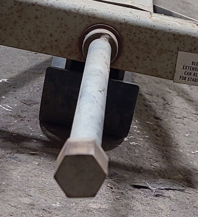 Used Stabilizer Jack - Single - Young Farts RV Parts