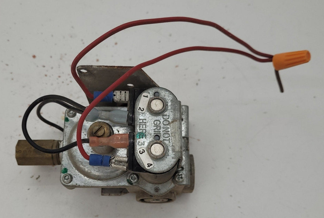 Used Suburban 161109 DSI Gas Valve 25M16V