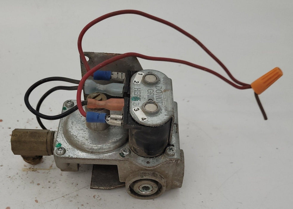 Used Suburban 161109 DSI Gas Valve 25M16V