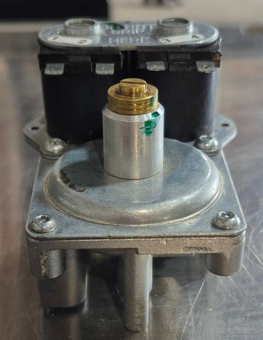 Used Suburban Furnace Gas Valve - 161122