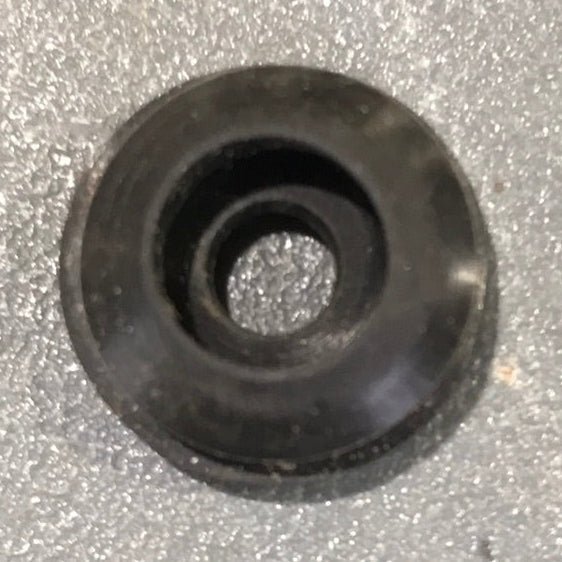 Used Suburban Grommet - 71129