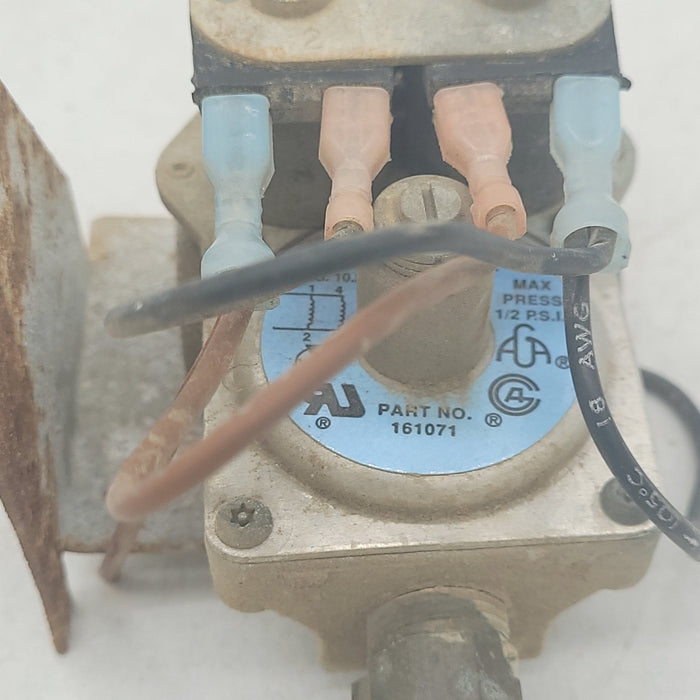 Used Suburban Mfg Water Heater Gas Valve 161071