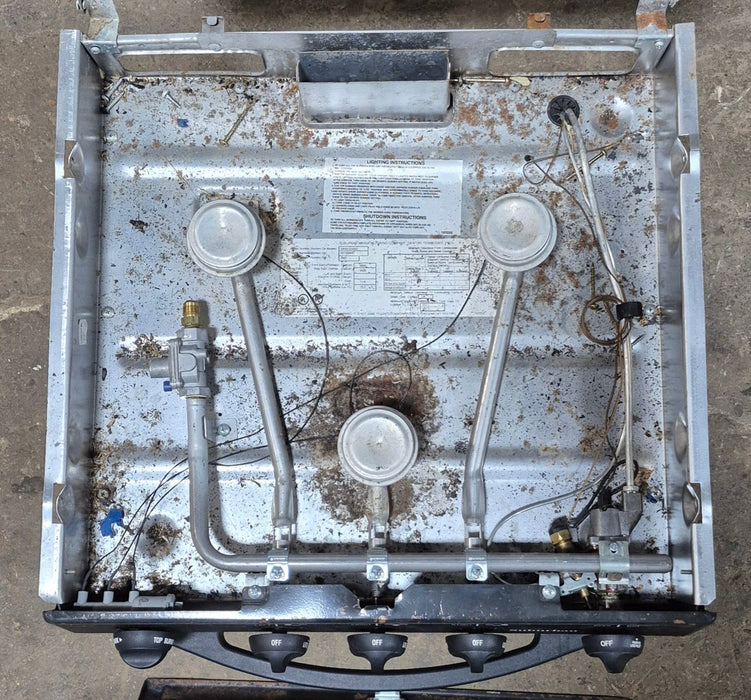 Used Suburban Range Stove 3 Burner - SRNA3SBBE