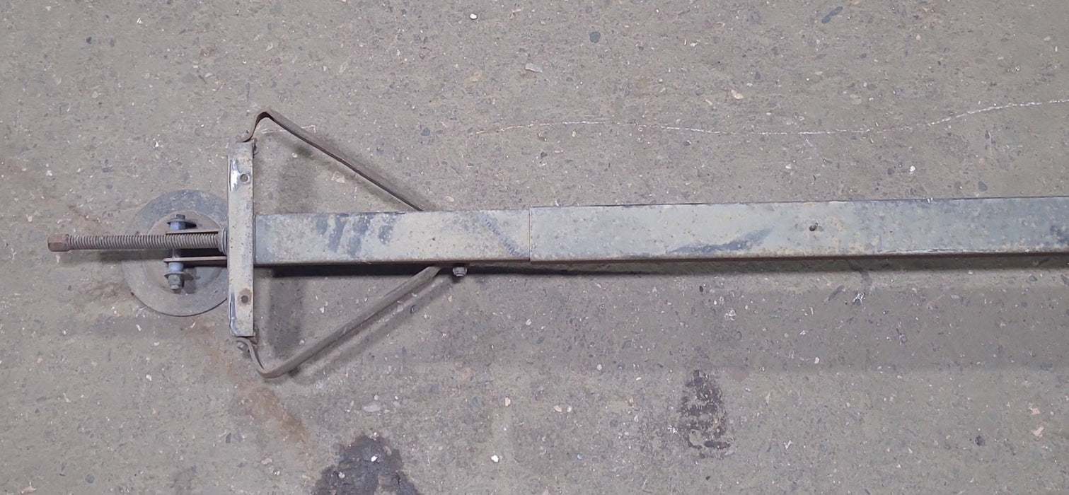 Used Telescopic Stabilizer Jack 83"