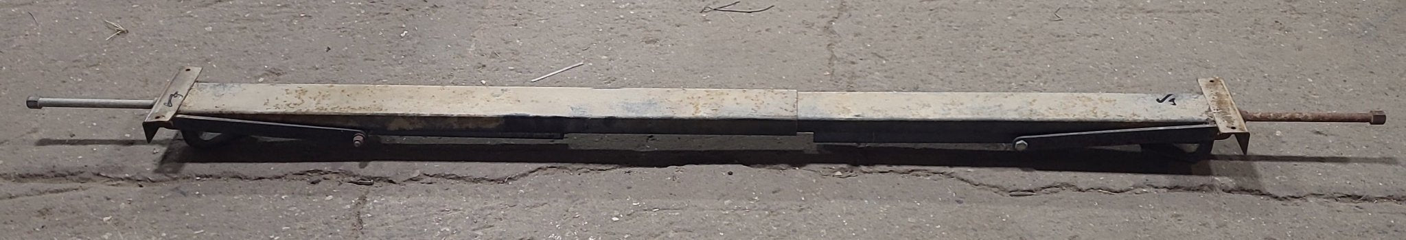 Used Telescopic Stabilizer Jack 84"