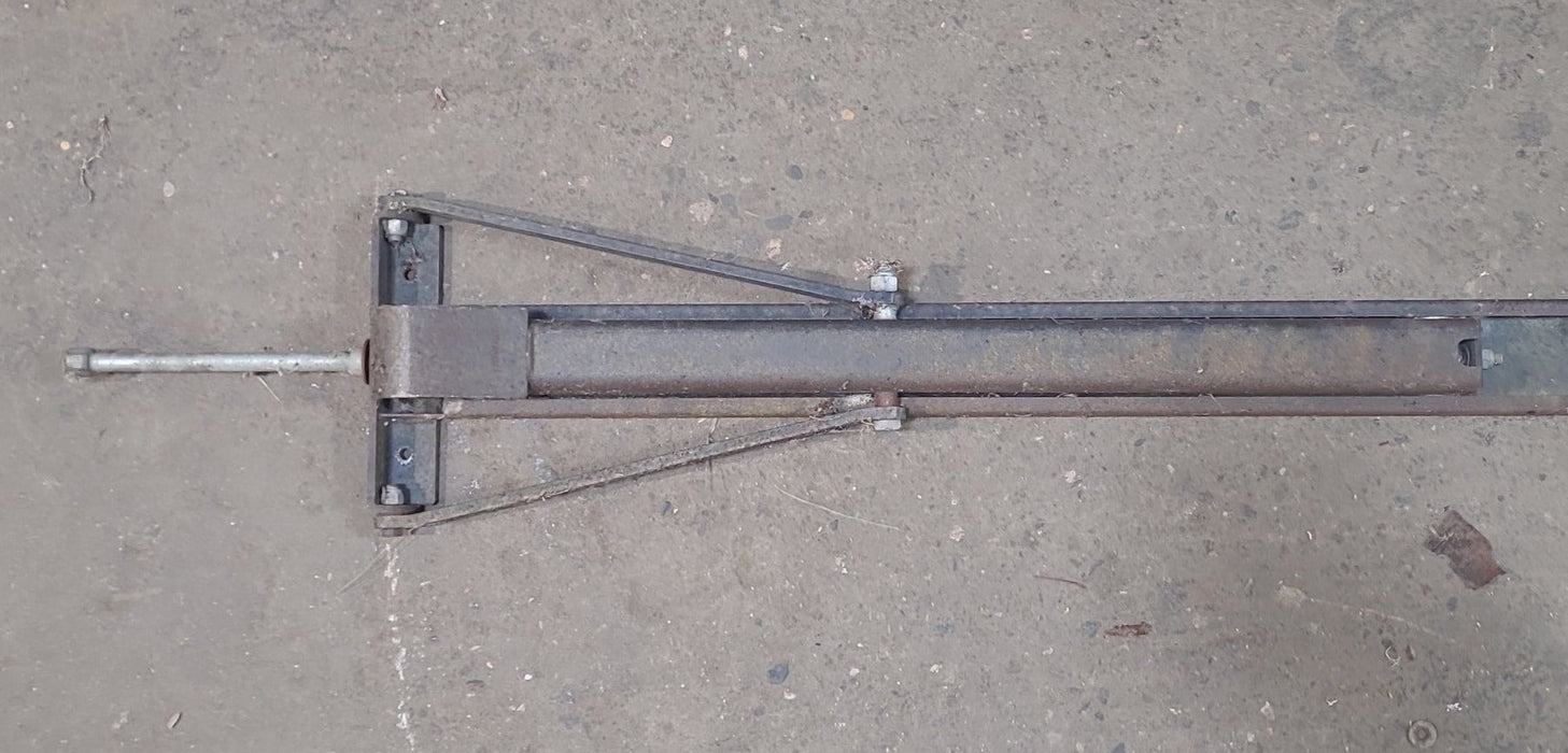 Used Telescopic Stabilizer Jack 90"