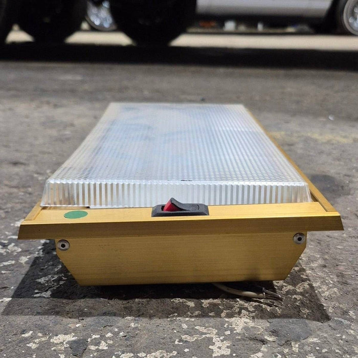 Used Thin-Lite Dual Fluorescent Light Fixture - Model 712