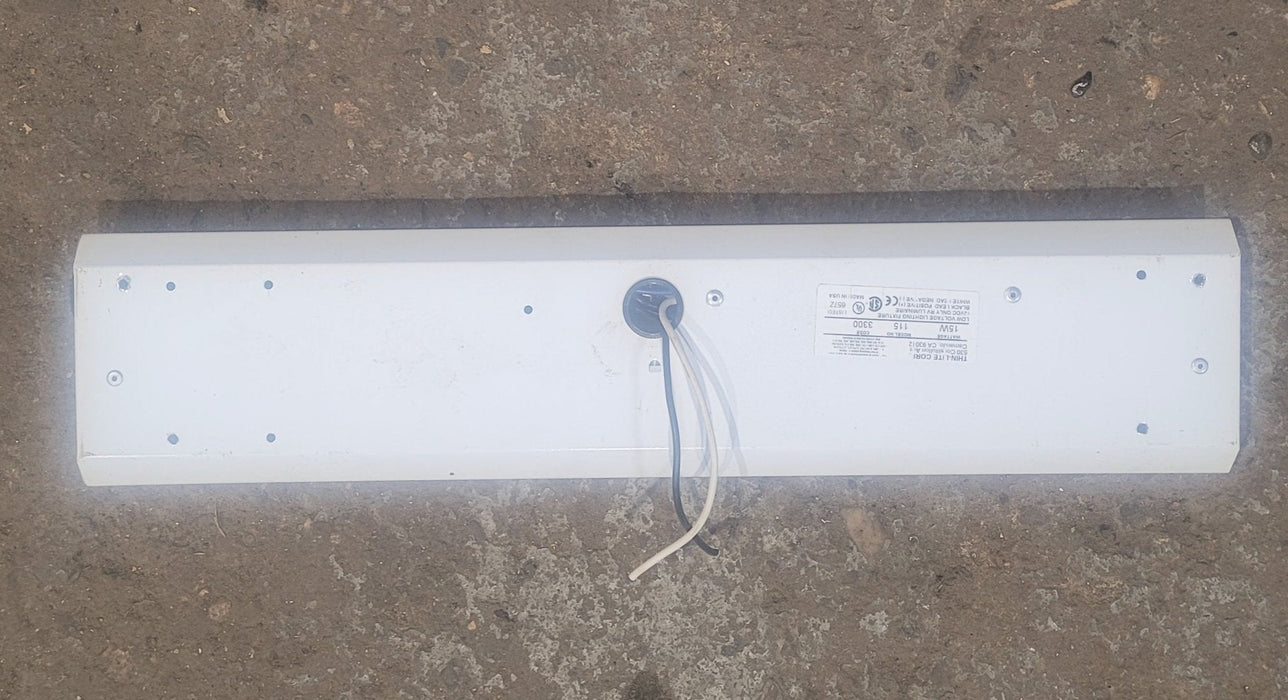 Used Thin-Lite Single Florescent light fixture - 115