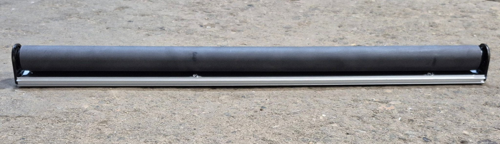 Used United Shade Roller Blind - 20" W x 28" L - Young Farts RV Parts