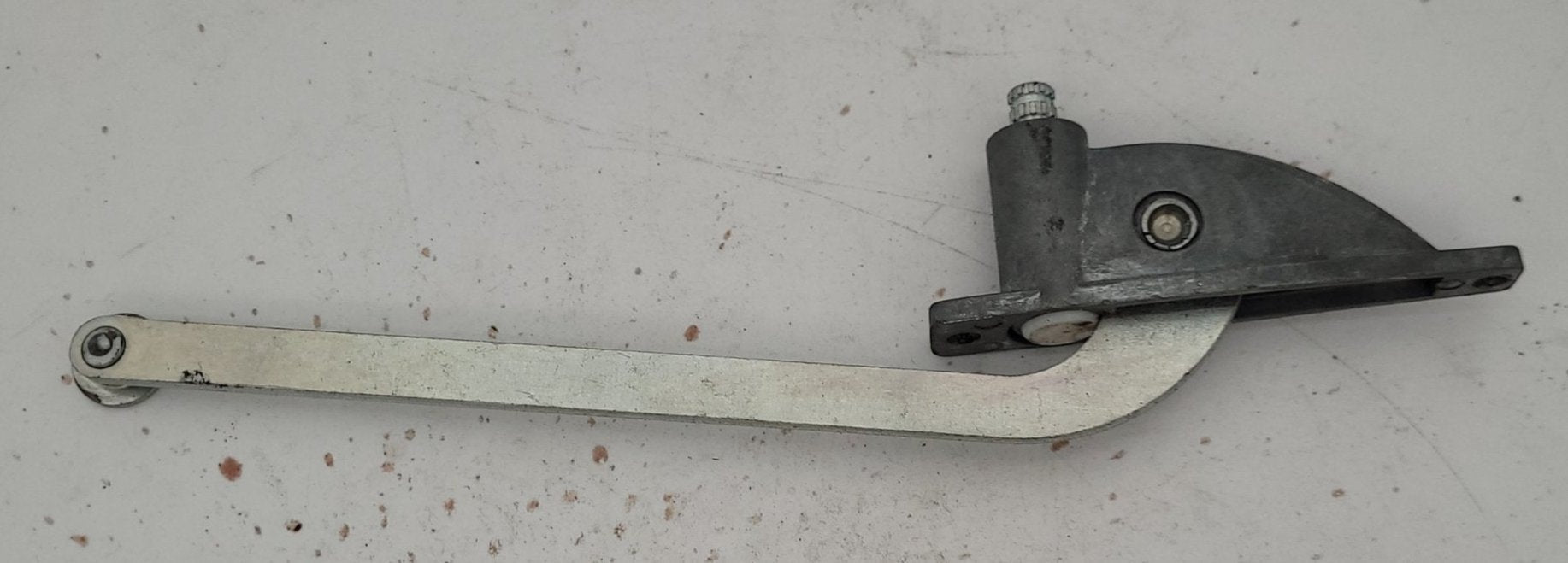 Used Vent Lift Mechanism 6" Arm 3" Hole Center