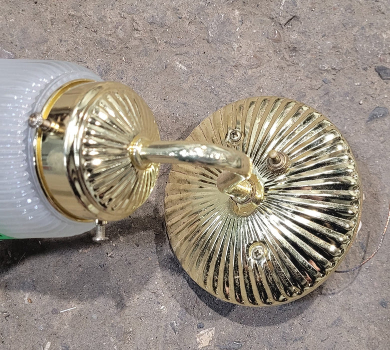 Used Wall Mount Light