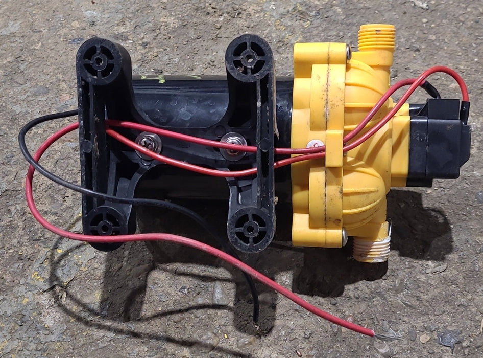 Used Lippert (Max-Flow) Water Pump - DS-01230-D2