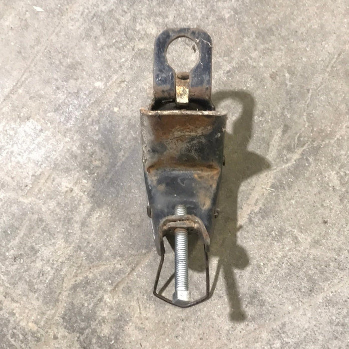 Used Weight Distribution Hook Up Bracket