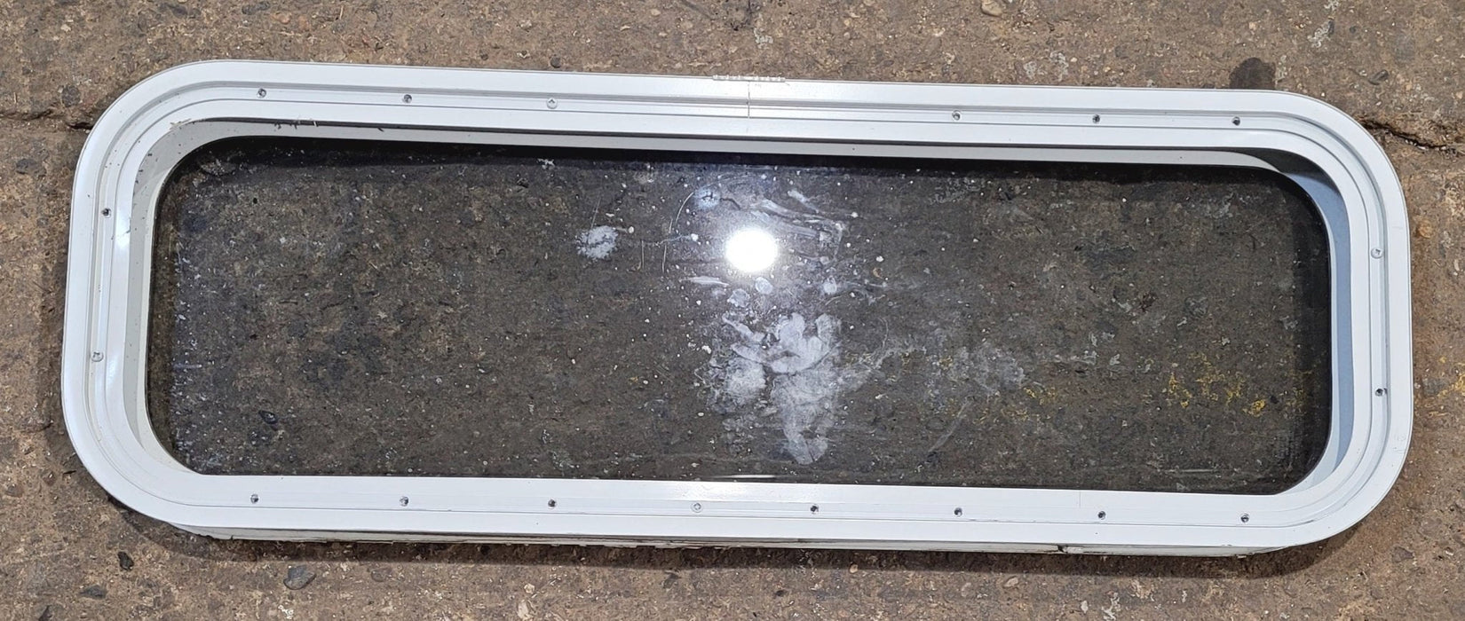 Used White Radius Non Opening Window : 35 1/2" W x 11 1/2" H x 1 7/8" D