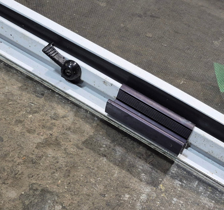 Used White Radius Opening Window : 29 1/2" W x 21 1/2" H x 2" D