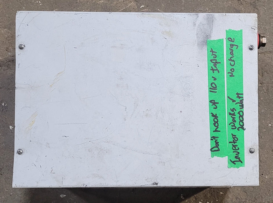 Used Xantrex 50 AMP Power Inverter - 81-2010-12(213)