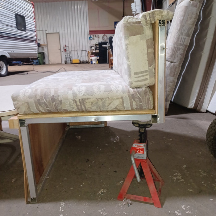 Used Young Farts RV Parts Complete RV Dinette Set