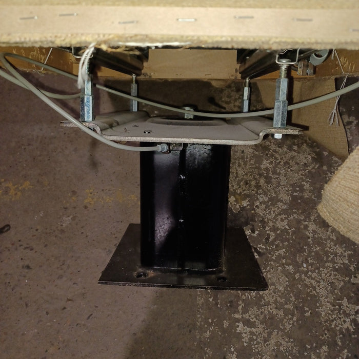 Used Young Farts RV Parts RV Chair - 19″ X 25″ X 37.5″
