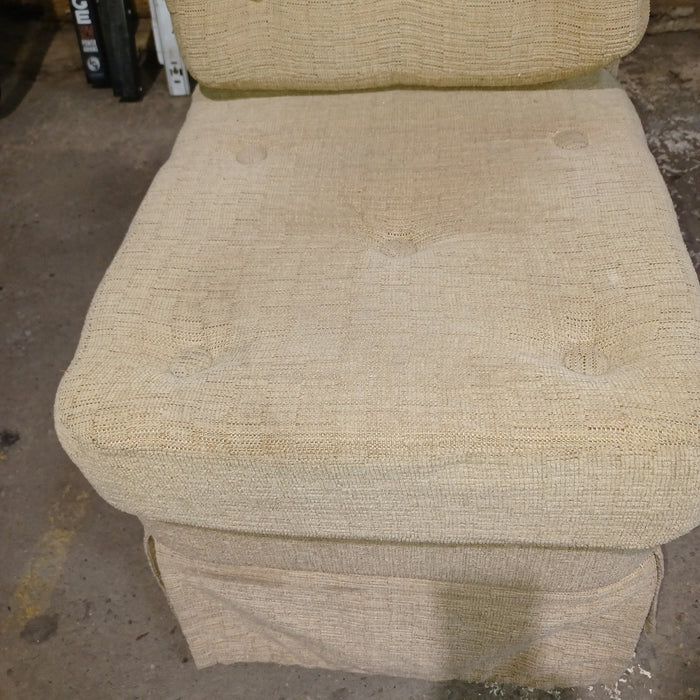 Used Young Farts RV Parts RV Chair - 19″ X 25″ X 37.5″