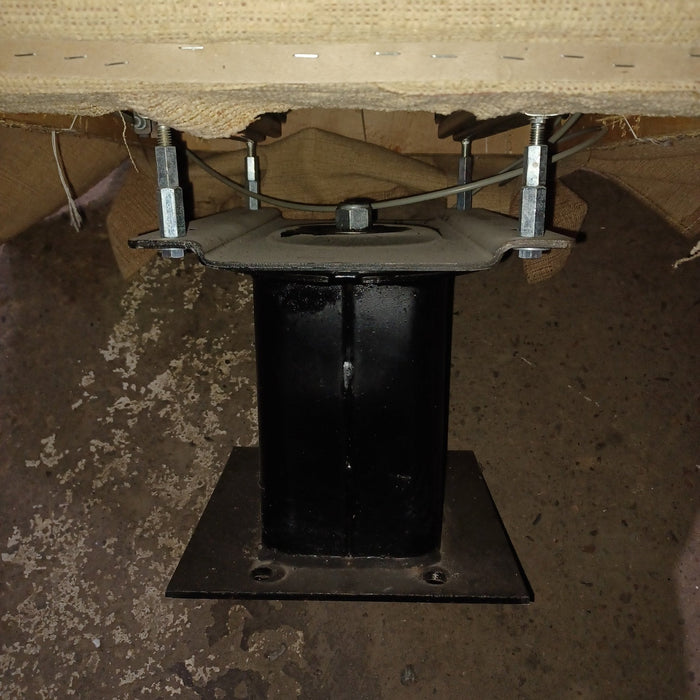 Used Young Farts RV Parts RV Chair - 19″ X 25″ X 37.5″