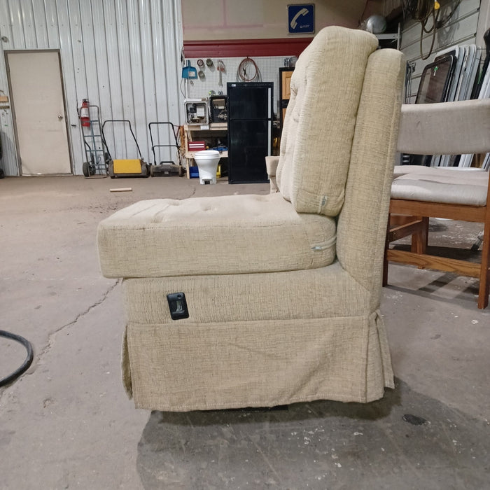Used Young Farts RV Parts RV Chair - 19″ X 25″ X 37.5″